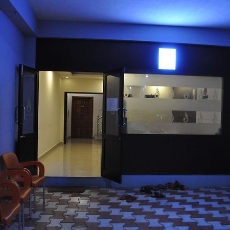 Jyothi Suites Tiruchirappalli Zewnętrze zdjęcie