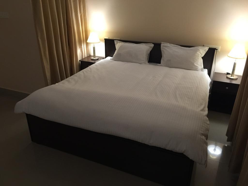 Jyothi Suites Tiruchirappalli Zewnętrze zdjęcie