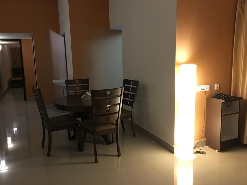 Jyothi Suites Tiruchirappalli Zewnętrze zdjęcie