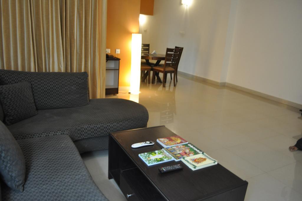 Jyothi Suites Tiruchirappalli Zewnętrze zdjęcie