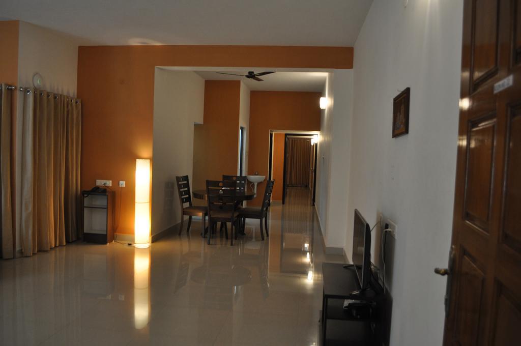 Jyothi Suites Tiruchirappalli Zewnętrze zdjęcie